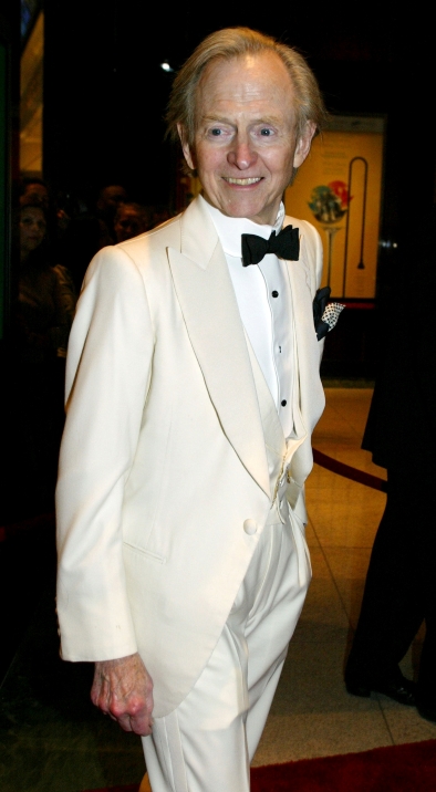 Attire-tom-wolfe-jpg