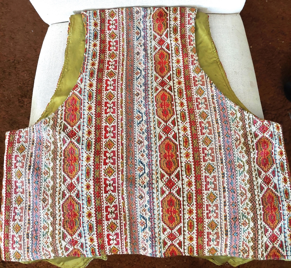 Attire-vest-1-jpg