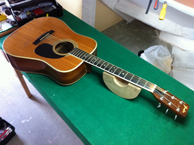 Guitar Workbenches-img_0356-640x478-jpg