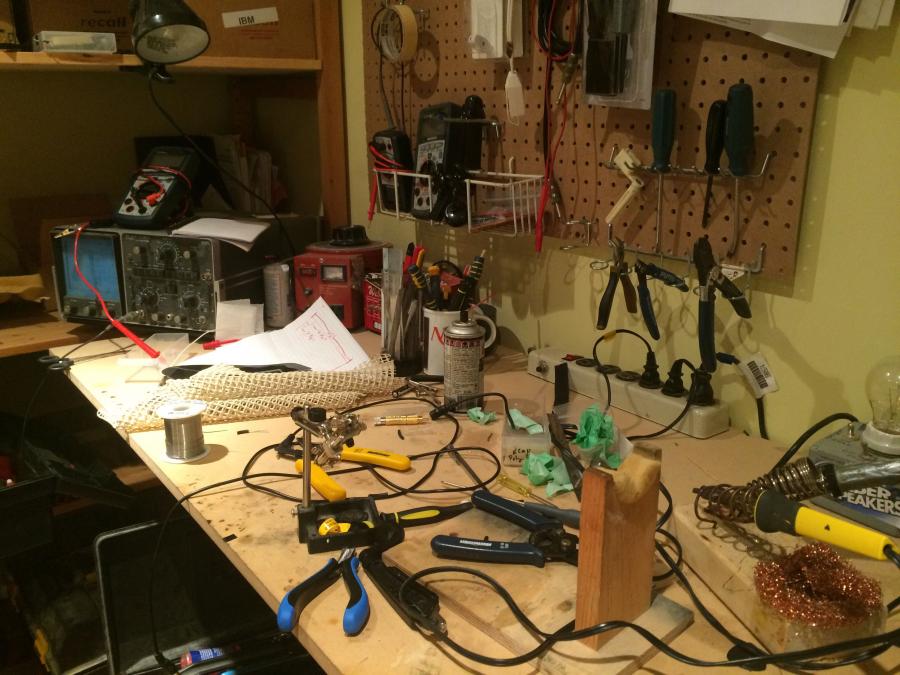 Guitar Workbenches-yn9cxiq-jpg