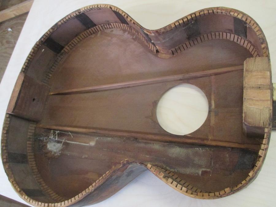 possible rebracing of vintage round hole archtop-img_1847-jpg