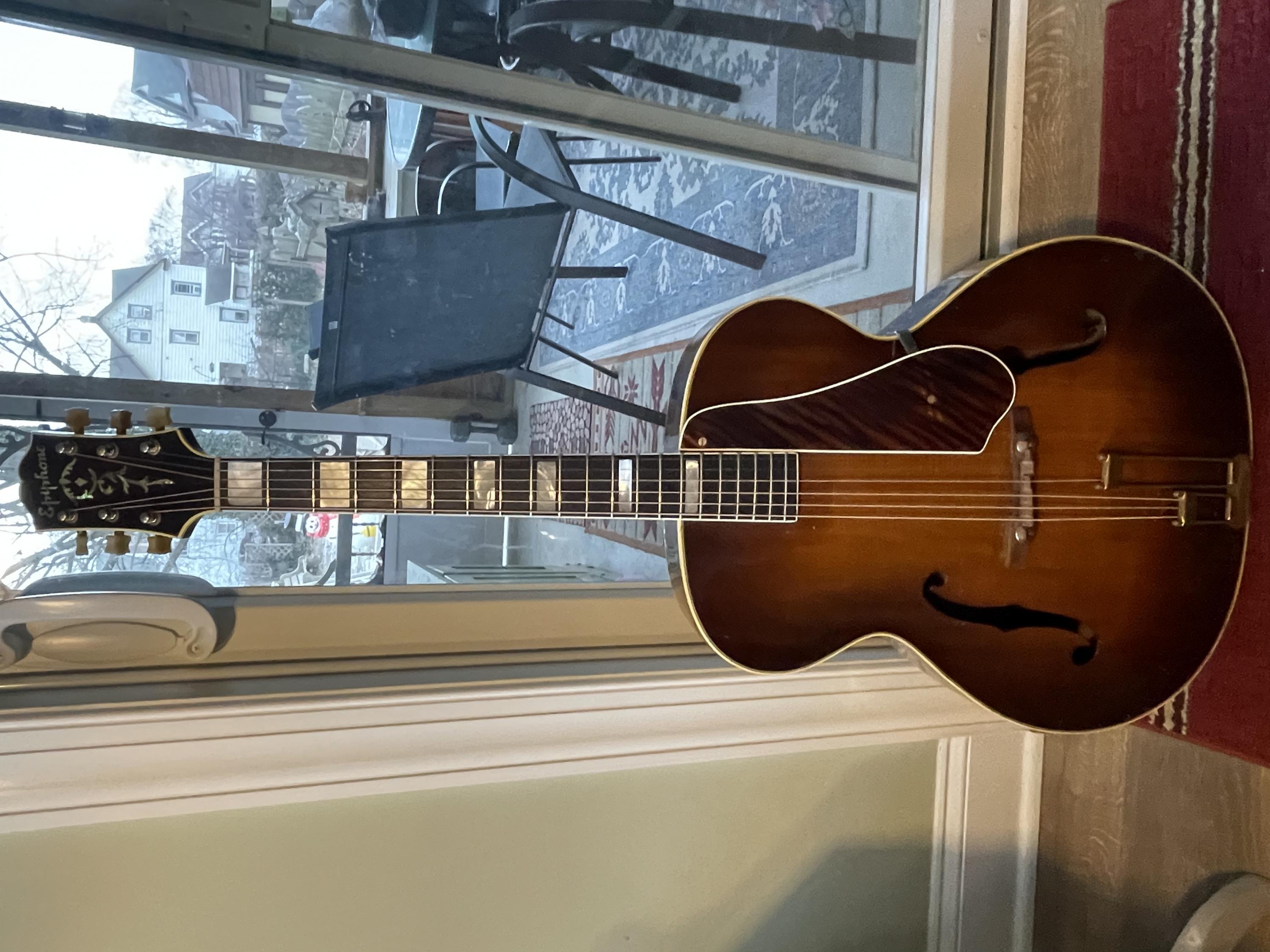 1947 Epiphone Broadway with split in back. Need Luthier in NJ, PA area-a34efc4e-f7e0-4c4b-8e54-25d5e2be5088-jpg