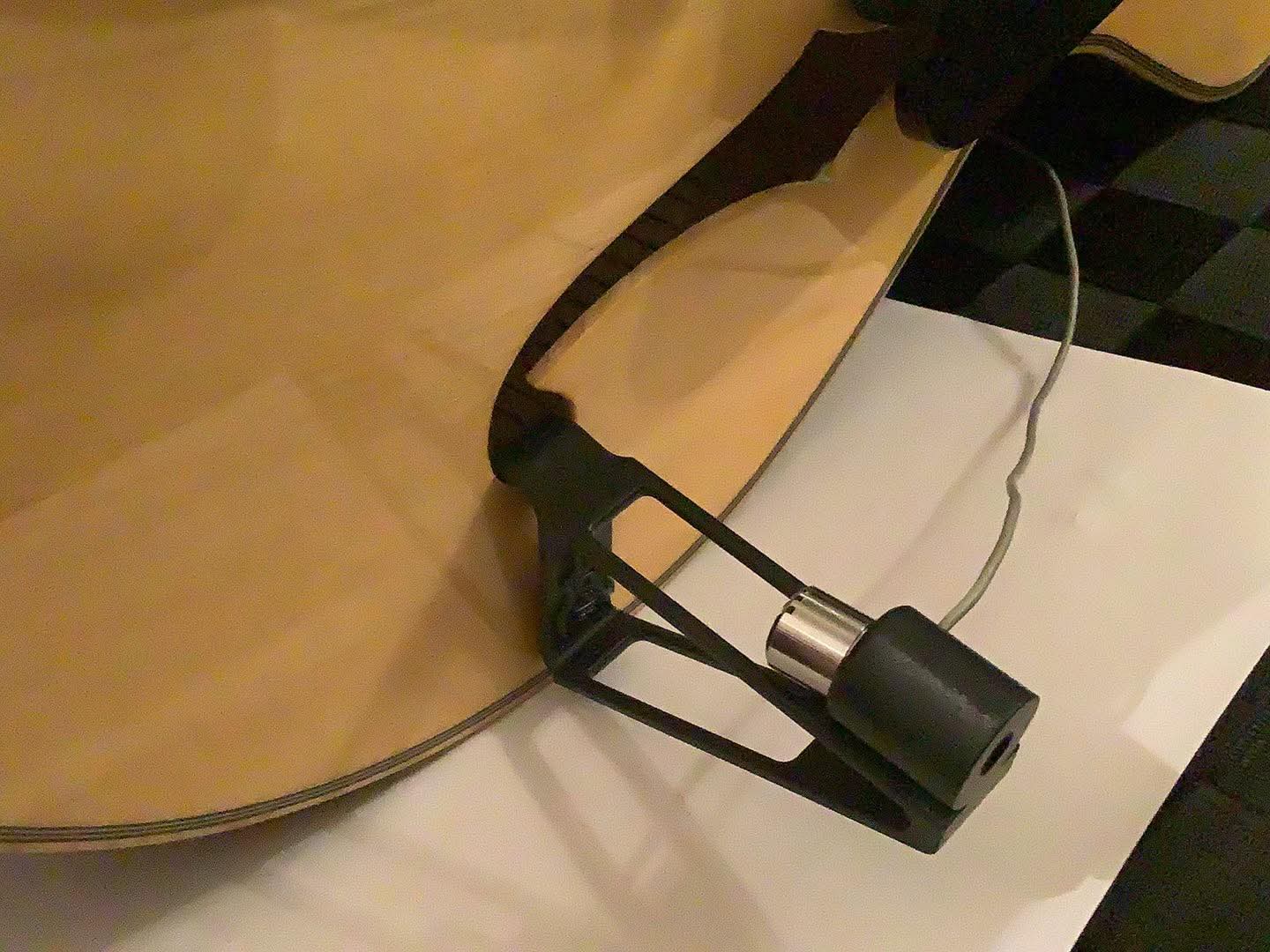 Ortega 2025-sound hole microphone wirless system-messenger_creation_2830ed86-17fe-4f42-bf17-576a1400e20c_0-jpeg