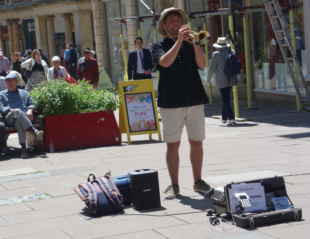 The excellent buskers of Bath (England)-trumpet-jpg