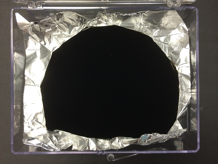 Impressionism and Jazz-1280px-vantablack_01-jpg