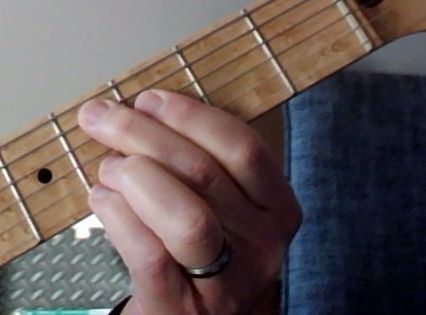 Why can't I play 5-voice chords? aka How can I improve my technique for chord melody.-db69-2-jpg