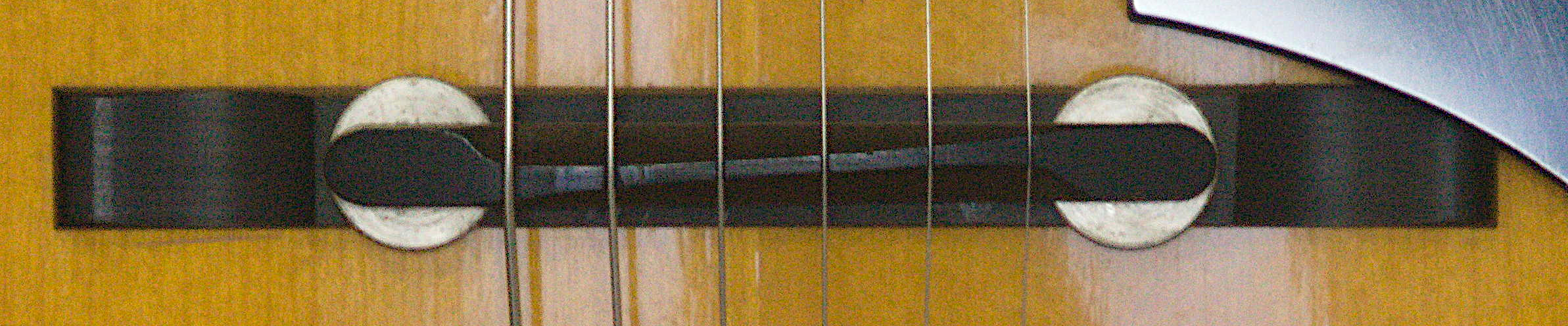 Cleaning My 1977 &lsquo;Jimmy&rsquo; Hagstrom.-bridge-jpg