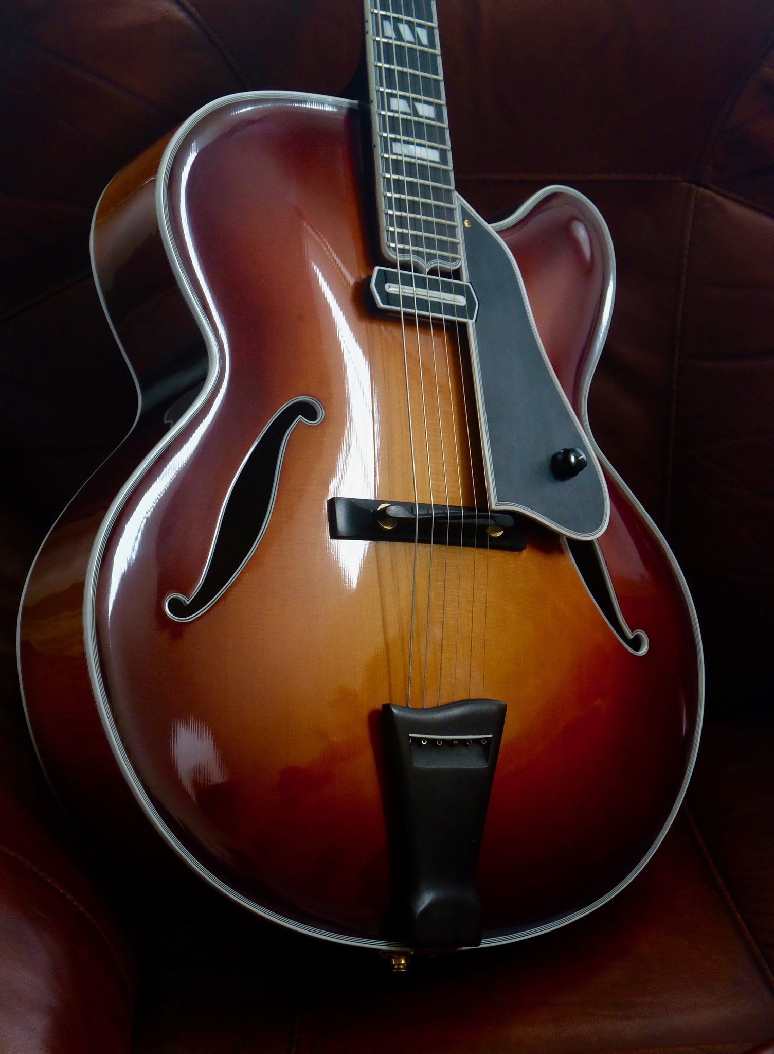 I need to learn about Archtop Bridges-ed3d57d8-5186-4f81-93ef-78a310fe42cb-jpeg