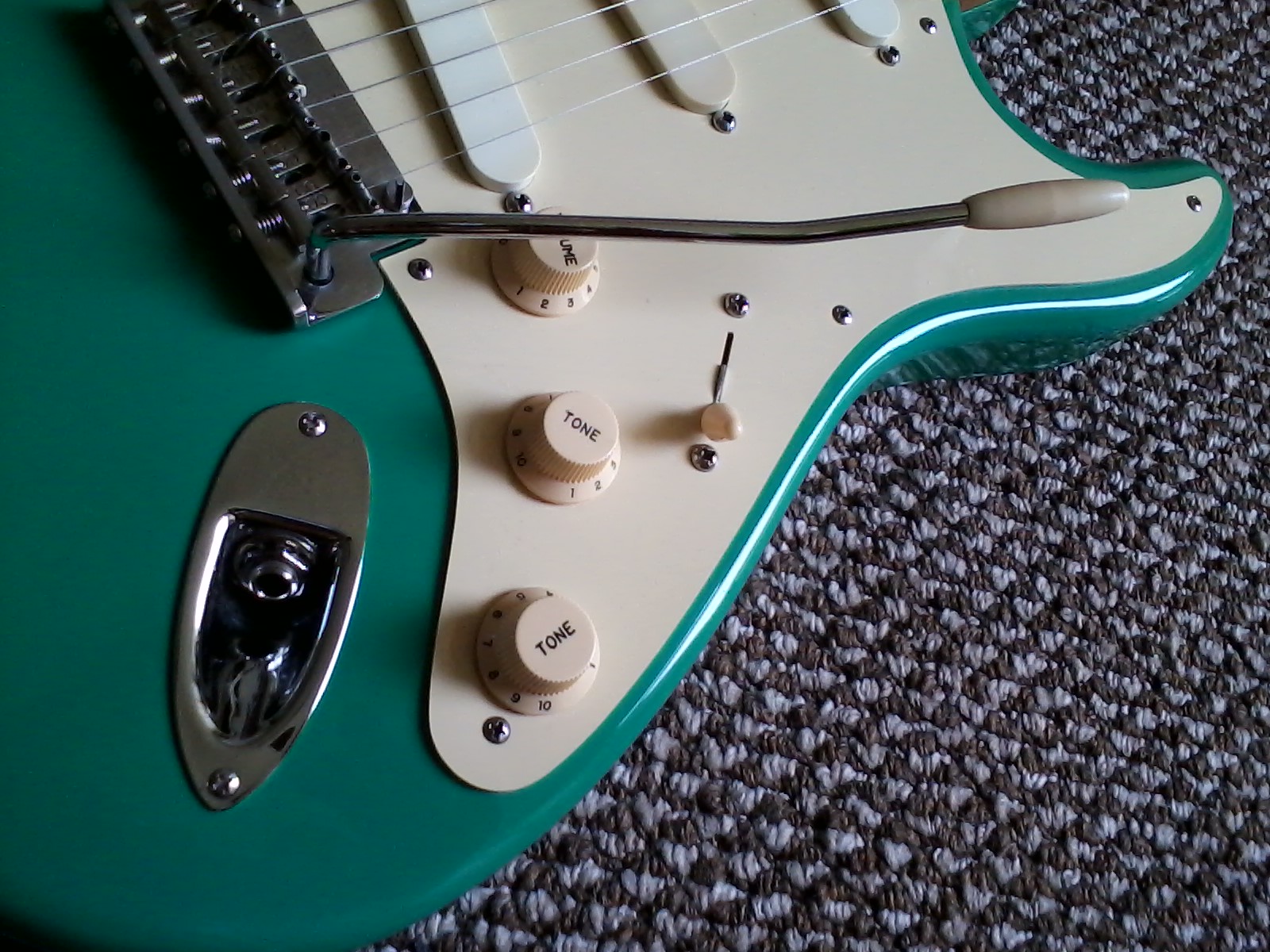 Herculean disaster - guitar stand fail.-4-jpg