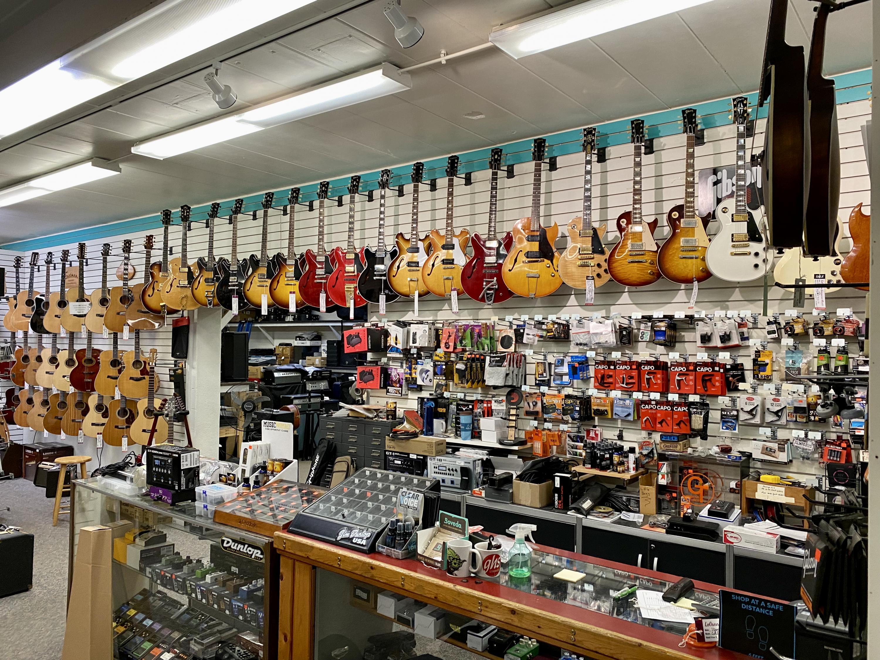 Guitar hunting in the Twin Cities-2c3c2e06-32c3-442a-b571-311645f277d7-jpg