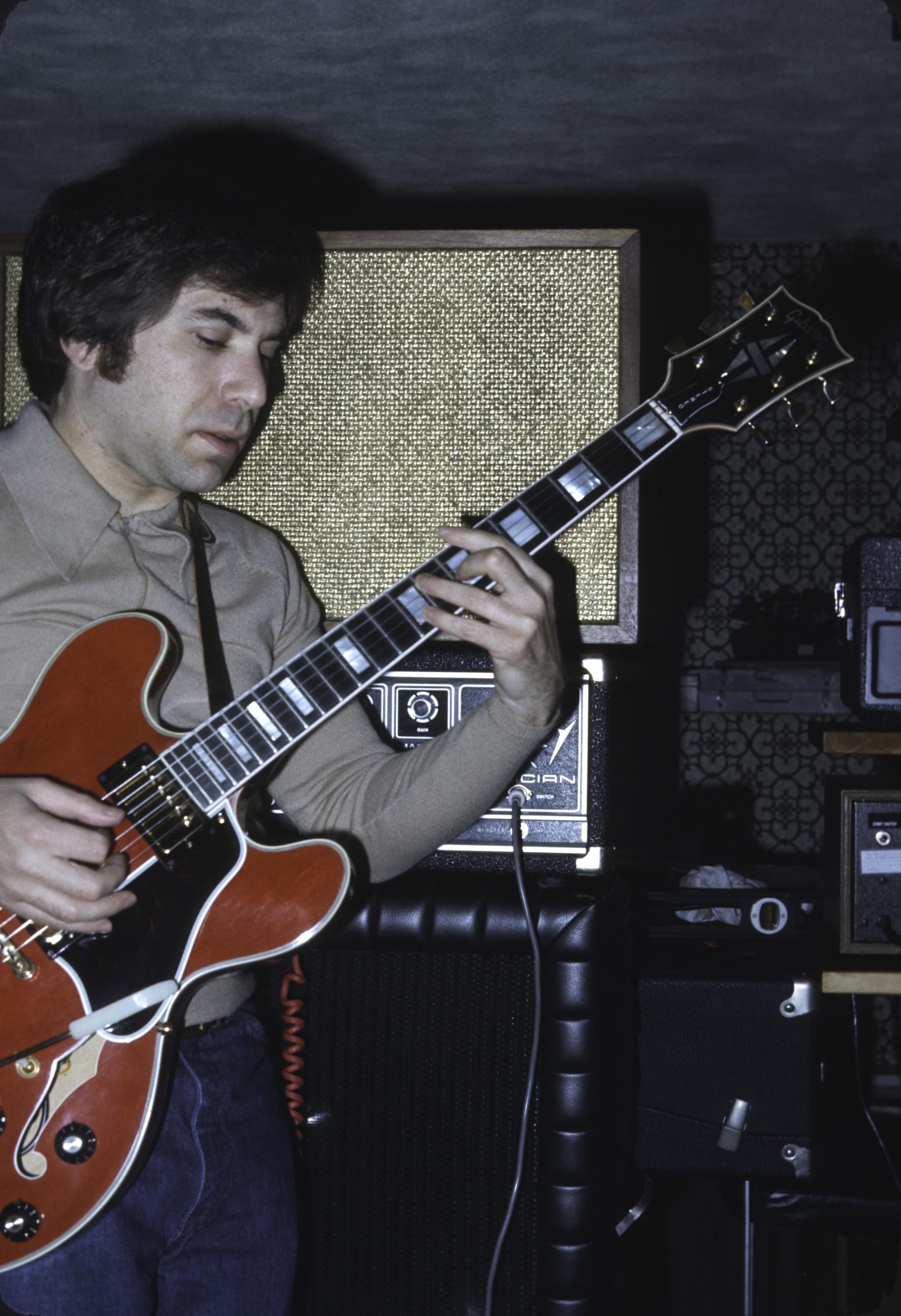 Recommendations for Semi-Hollow for Shorter Person?-71-355-drw_01_01-jpg