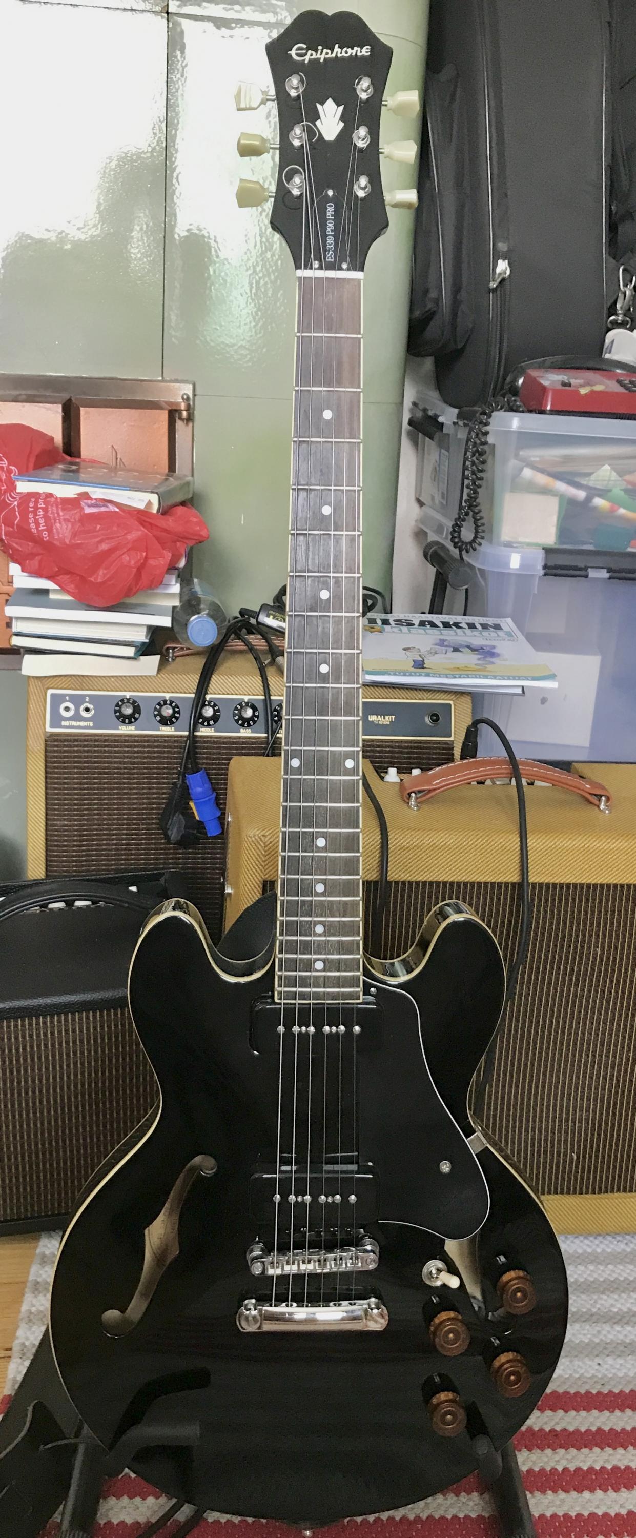 Recommendations for Semi-Hollow for Shorter Person?-cfcc8cef-117d-4b4c-bc11-a312ff1d9cf9-jpg