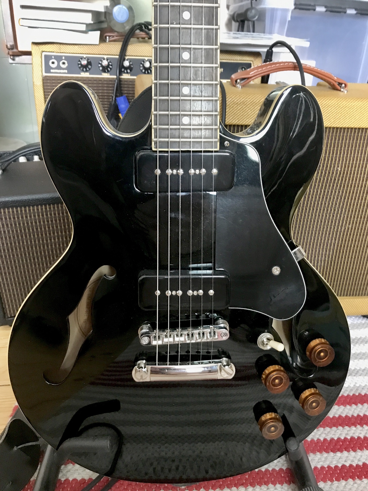 Recommendations for Semi-Hollow for Shorter Person?-38837480-a702-4b90-9269-bb832377633e-jpeg