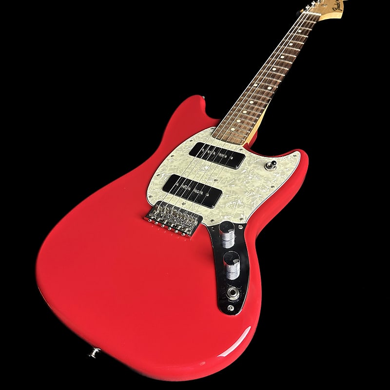 More Mustang-fender-mustang-dakotarred-p90-mim-jpg