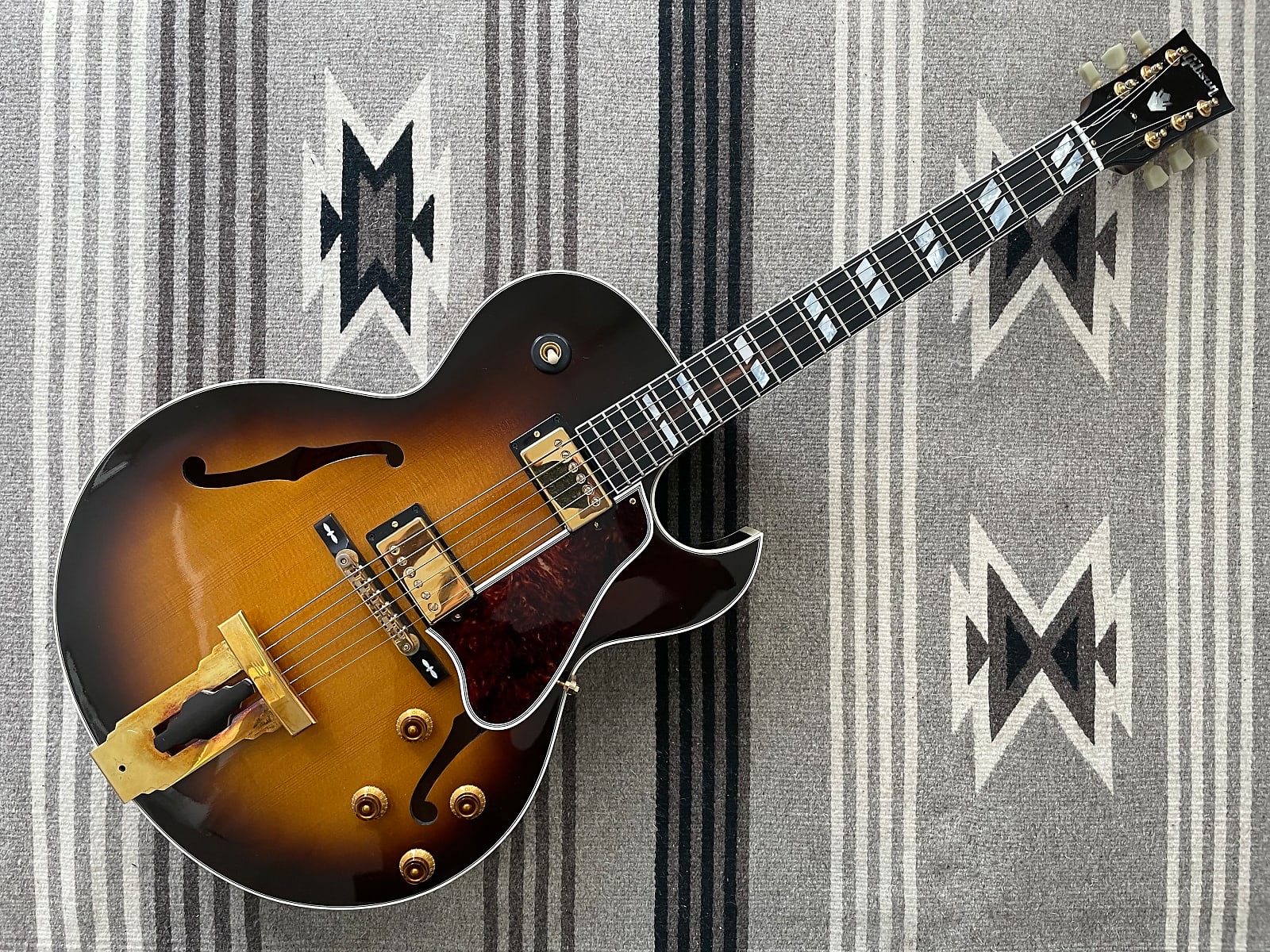 Gibson L-4 vs ES-175-348feb55-e75f-41a9-9c67-8834e080d158-jpeg