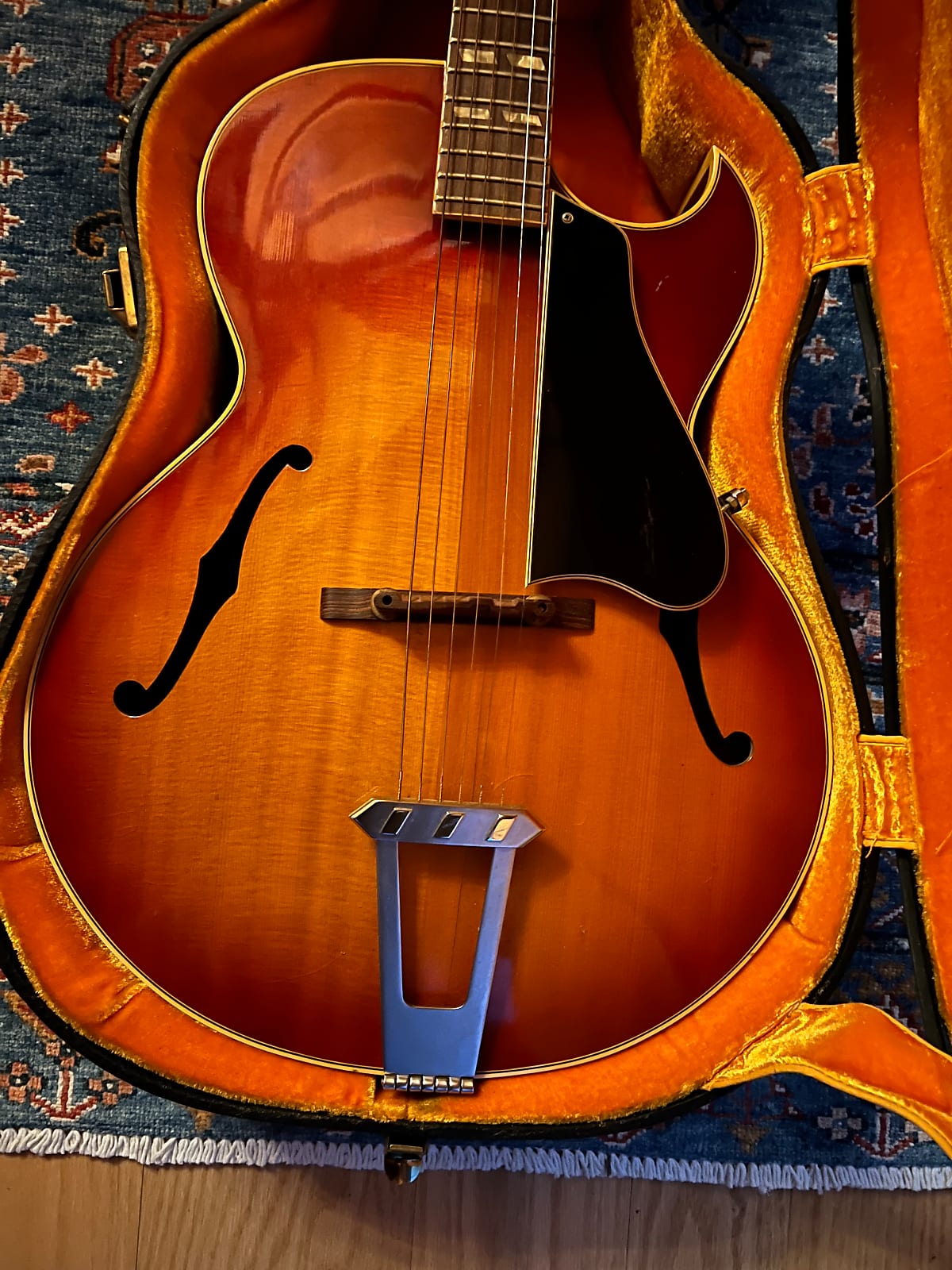 Gibson L-4 vs ES-175-bfc97e06-d799-4239-a5c7-97d4add6bb2b-jpeg