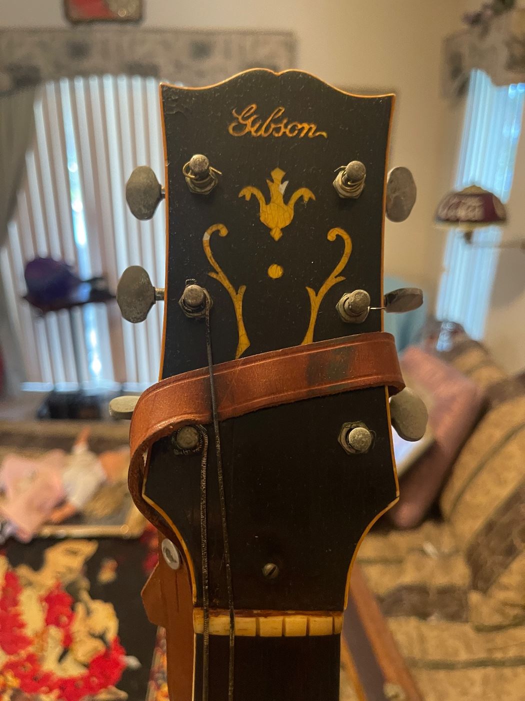 What model Gibson is this?????-1-6-jpg