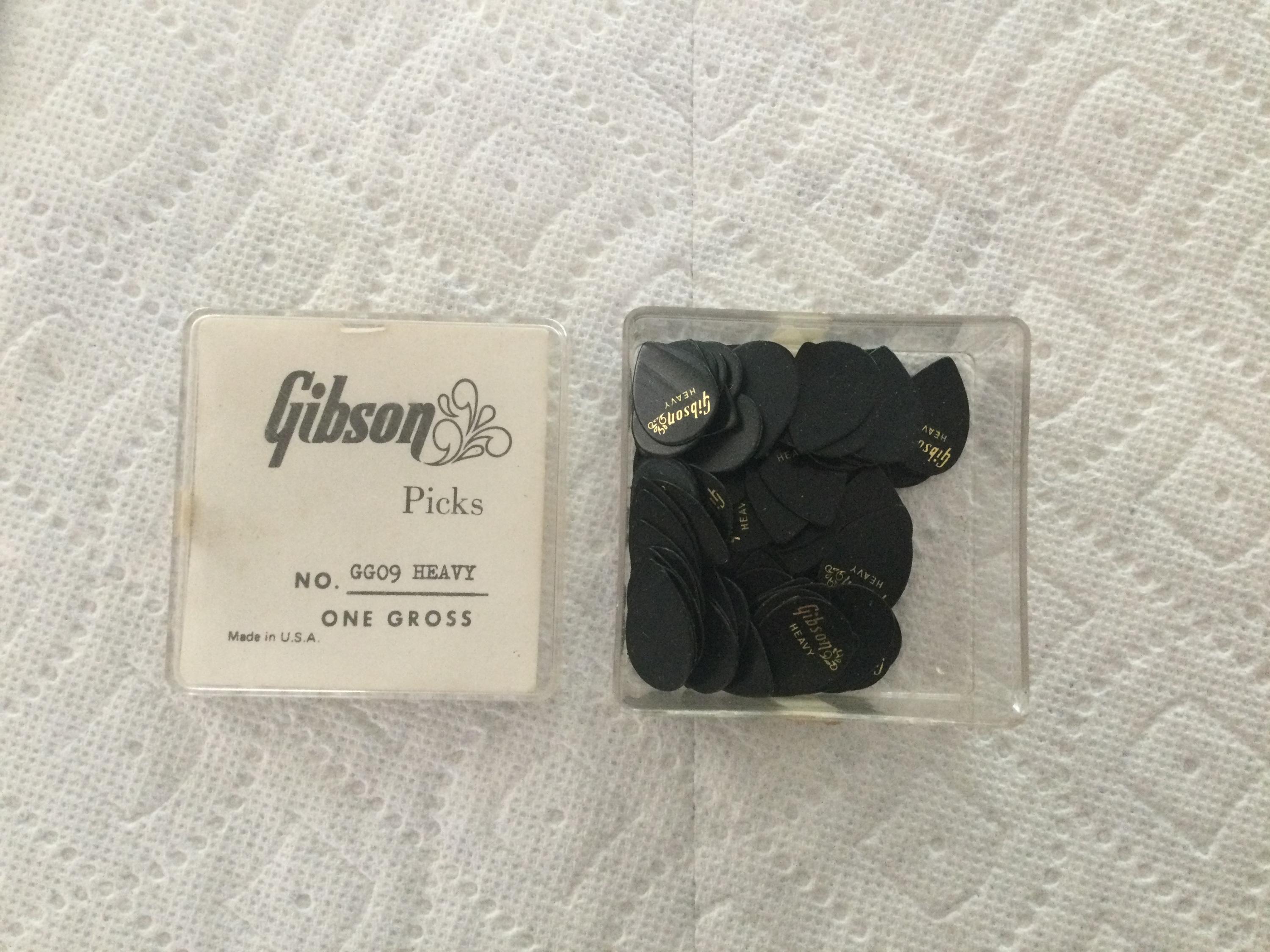 Specs for Gibson Barney Kessel tailpiece-ae943a17-c005-4b9c-a98c-c0fe0612053a-jpg