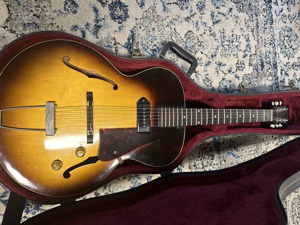 Gibson ES-125 with sticker on back-00c0c_8ov85cth7is_1320mm_600x450-jpg