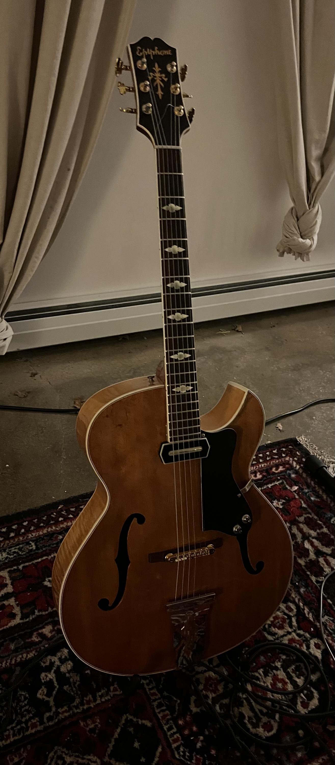 Acoustic Archtop Tone-cec9cd7b-8f90-4925-8c53-3e4d637c1338-jpg