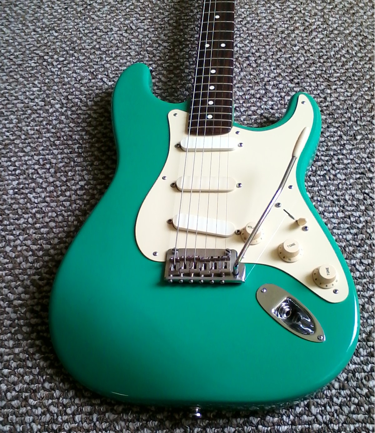 Funny how some of the cheapest guitars can have some of the nicesest finishes..-3-jpg