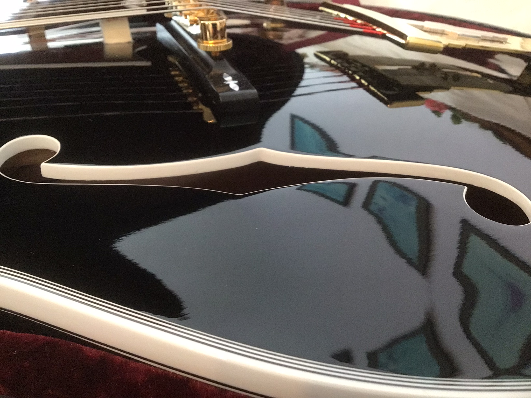 The truth about black hollowbody guitars?-497c3b9e-05af-400f-8b53-6f92fd9c66f3-jpeg