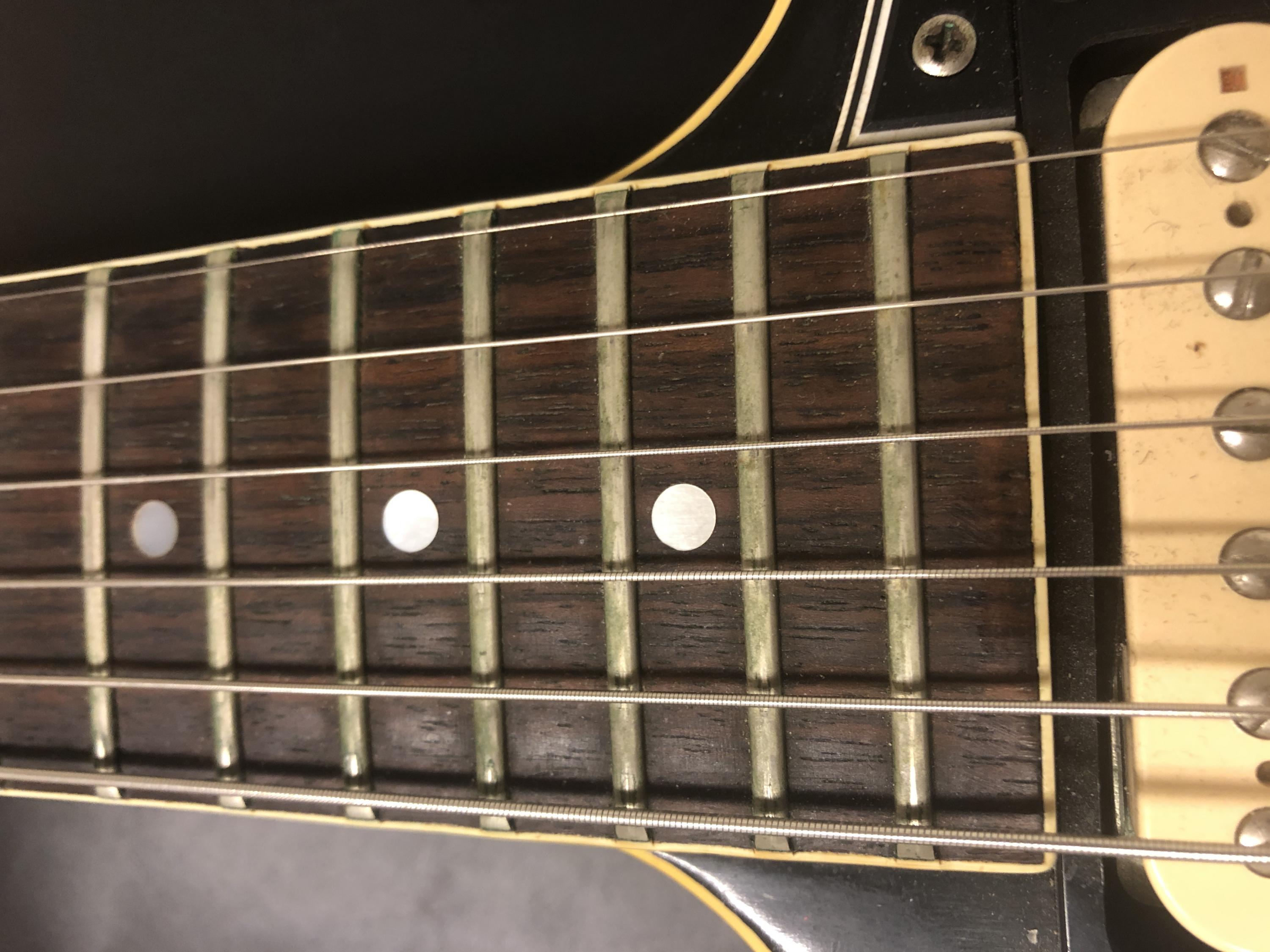 Gibson ES-335 Rosewood Fretboard Pores or cracks? Is this normal?-img_2945-jpg
