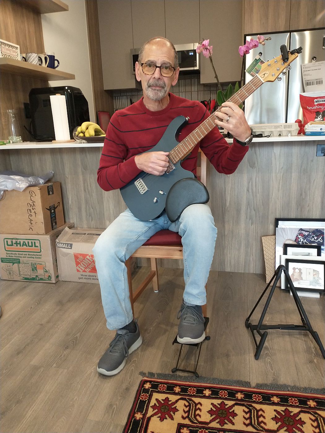 The Leaning Tower of Guitar-playingleftleg-1400-jpg