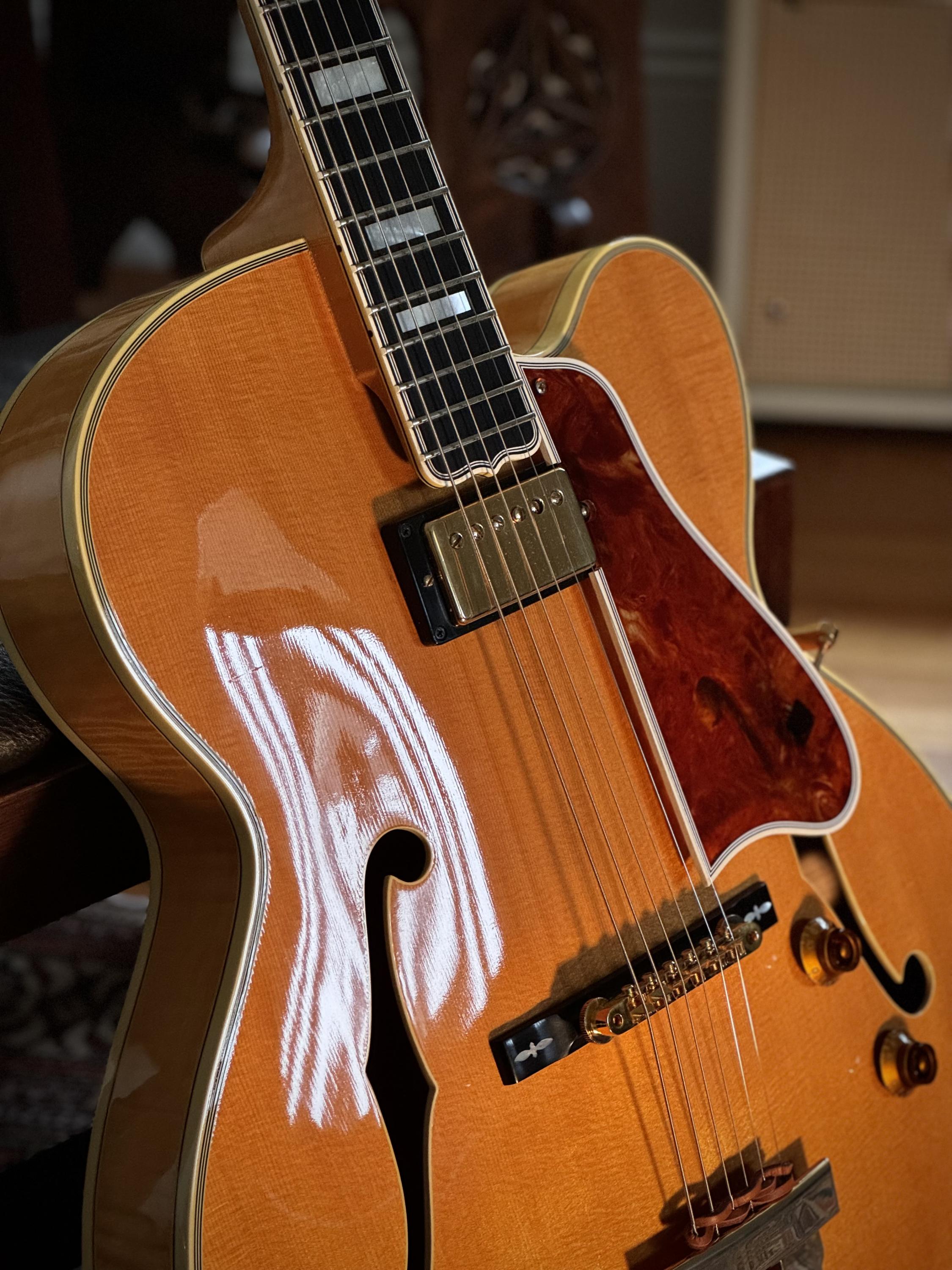 Is there any difference between the gibson l5 James W. &quot;Hutch&quot; Hutchens signed and th-img_9355-jpg