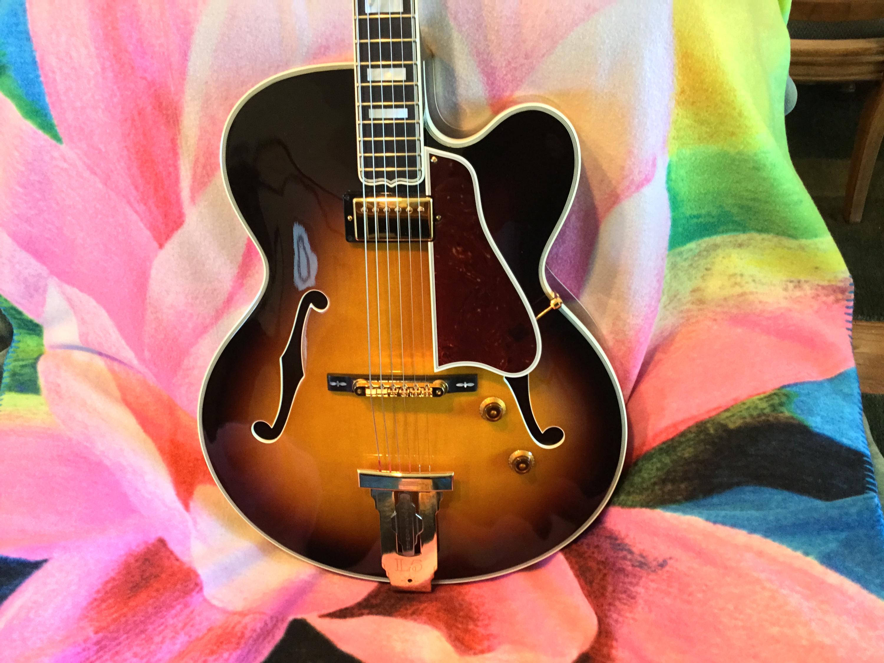 Is there any difference between the gibson l5 James W. "Hutch" Hutchens signed and th-img_0208-jpg