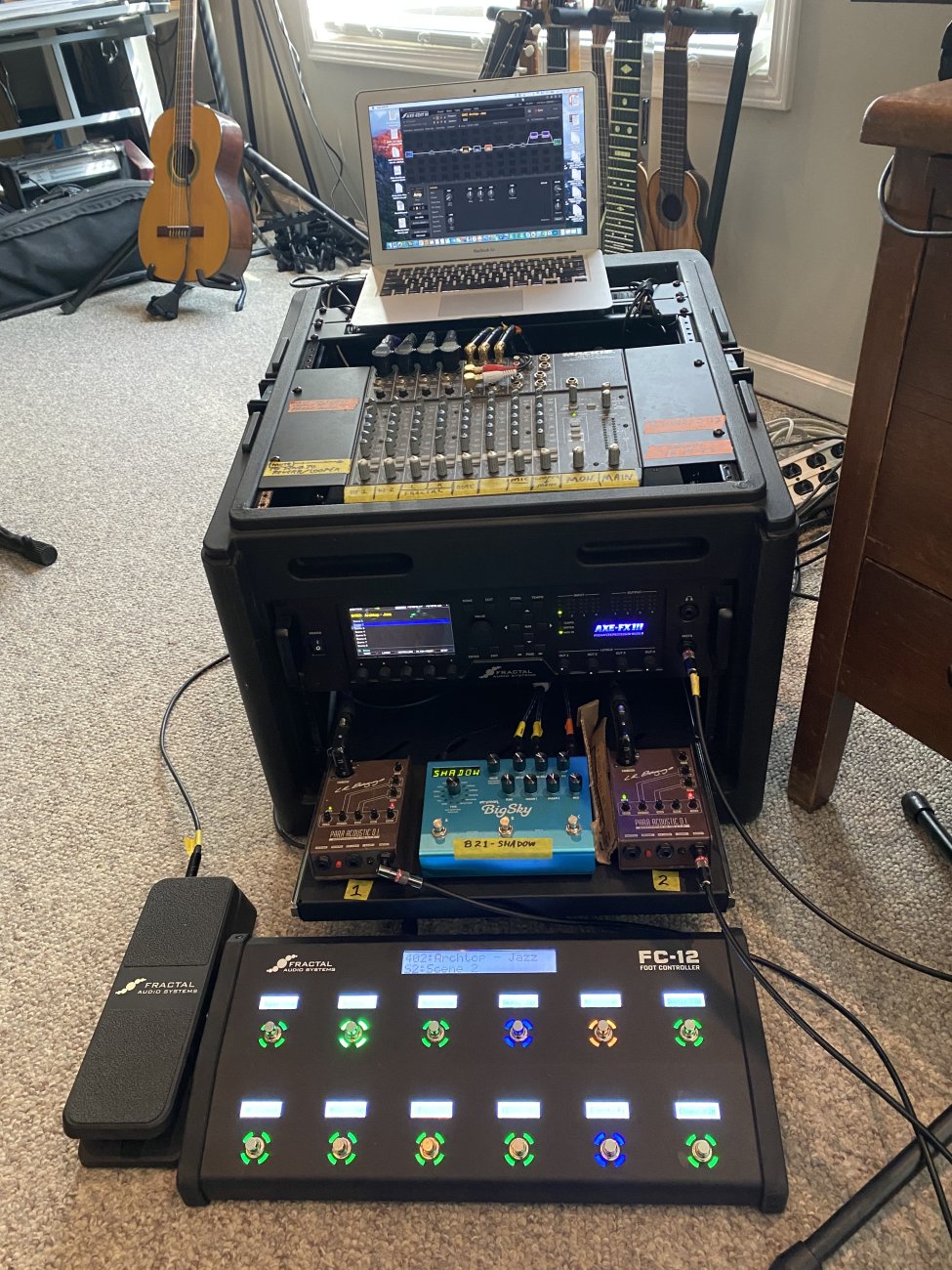 My gig rig in a rolling case - easy set up for solo guitar gigs-solo-rig-jpg