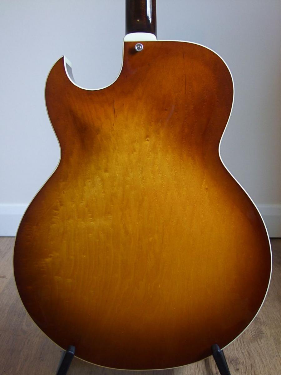 A Fine Collection Of Beautiful Archtops (Get Your Hand Cream Ready :-)))-dscf1989-jpg