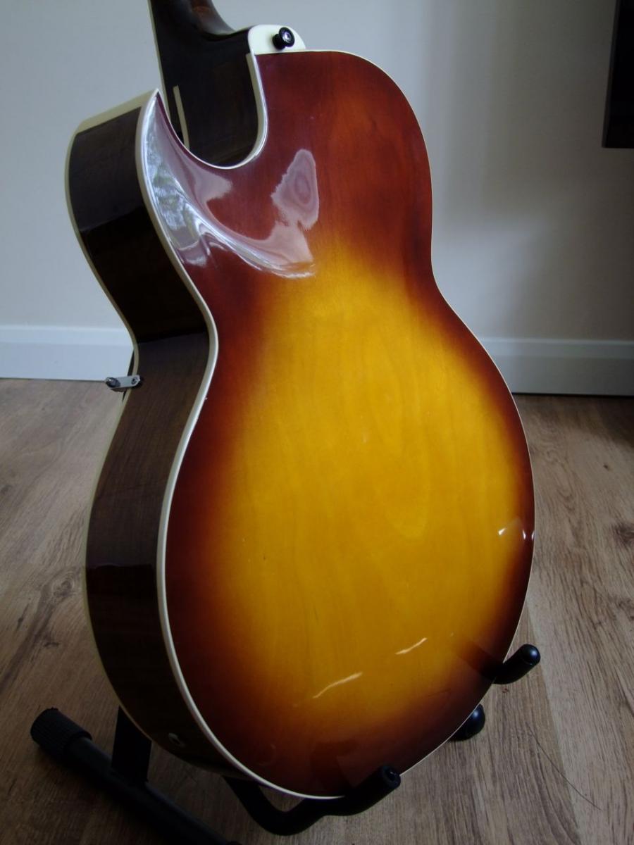 A Fine Collection Of Beautiful Archtops (Get Your Hand Cream Ready :-)))-dscf1549-jpg