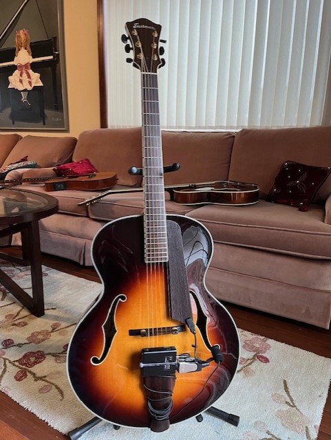 (well, a few weeks ago) Eastman AR-610NC-mic1-jpg
