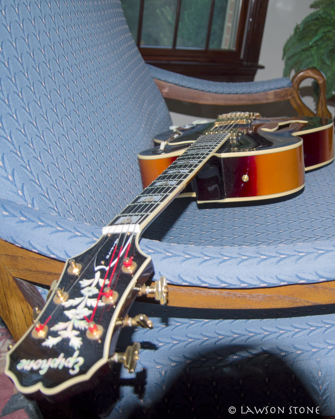 Epiphone Reissues the Zephyr Deluxe Regent-elitist_broadway-17-jpg