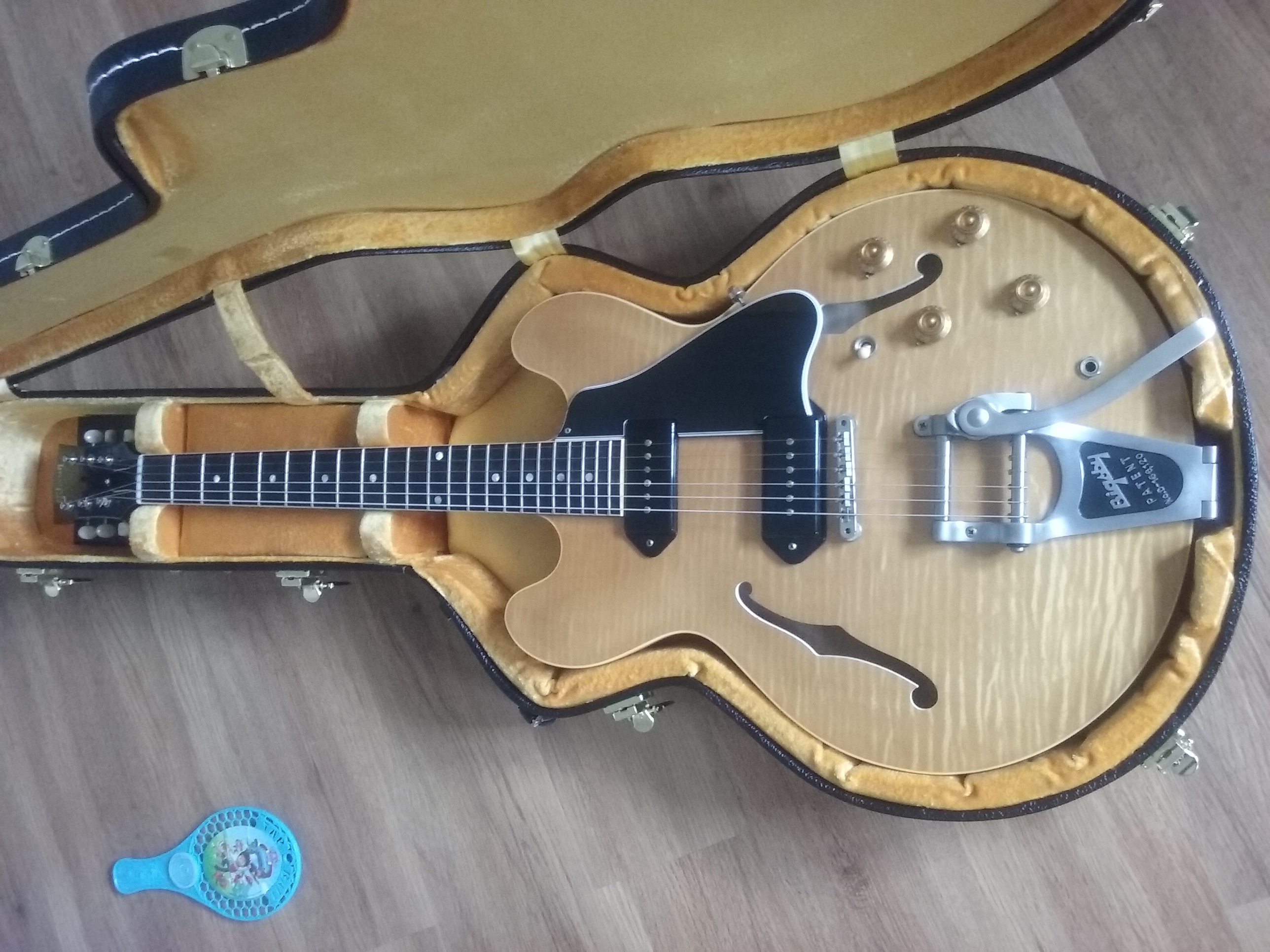Handling an "old" Epi and new Gibsons-20170719_151534-jpg