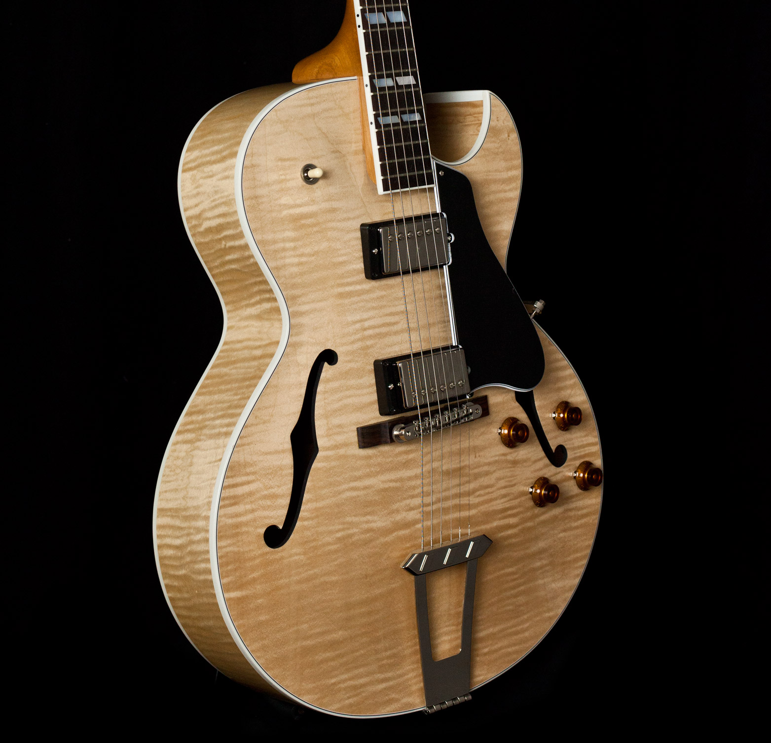 Why do so few pros play boutique guitars?-gibsones-175natural-6-3679818144-jpg