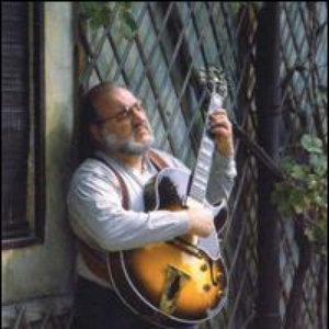 Why do so few pros play boutique guitars?-462605498e5b485faf2de69bf57debdf-jpeg