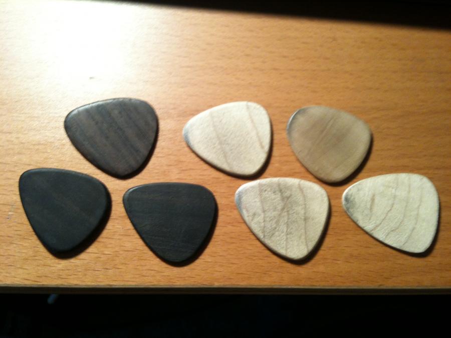 Homemade picks, show us yours-img_1786-jpg