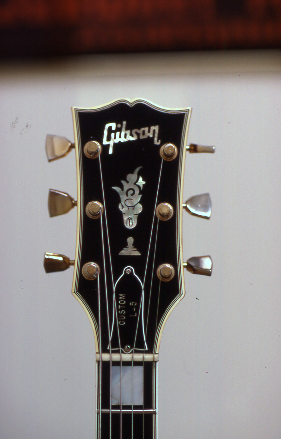 Gibson L-5 flowerpot/torch-headstock-1970-jpg
