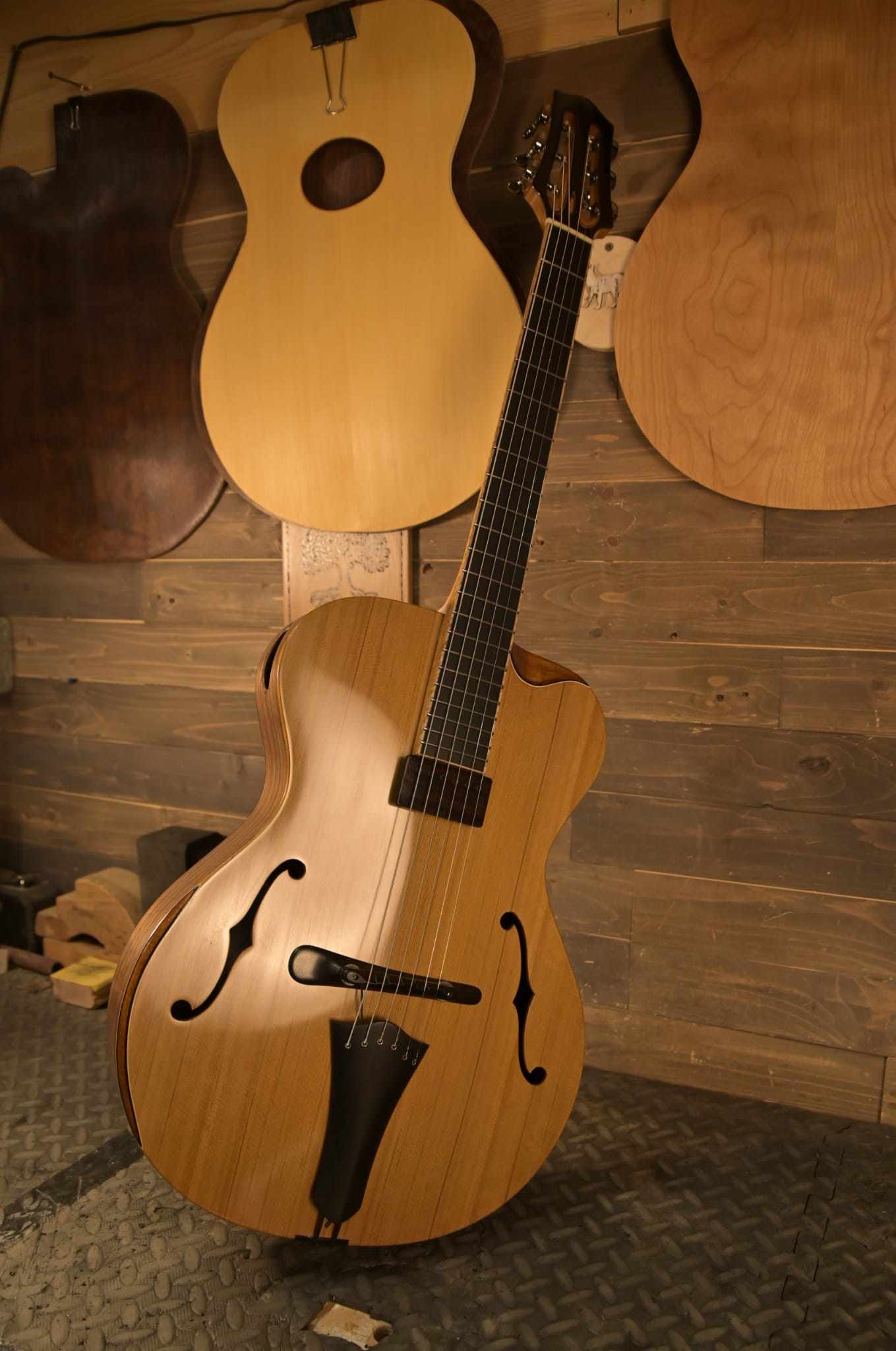 Acoustic Archtop Tone-received_1114968993337869-jpeg
