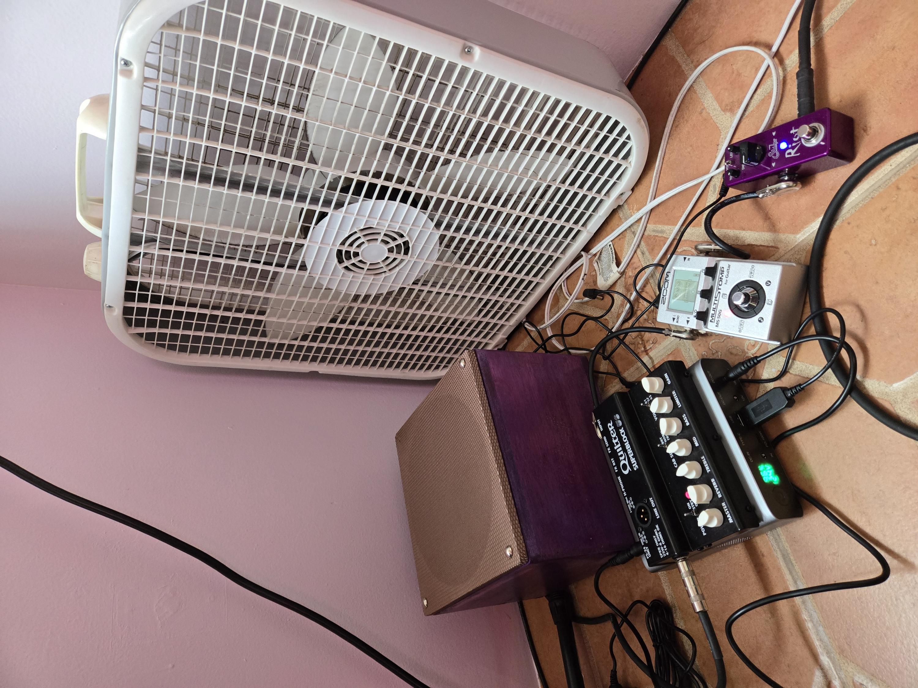 Can you show me your 1x8" guitar amp?-20240910_140116-jpg