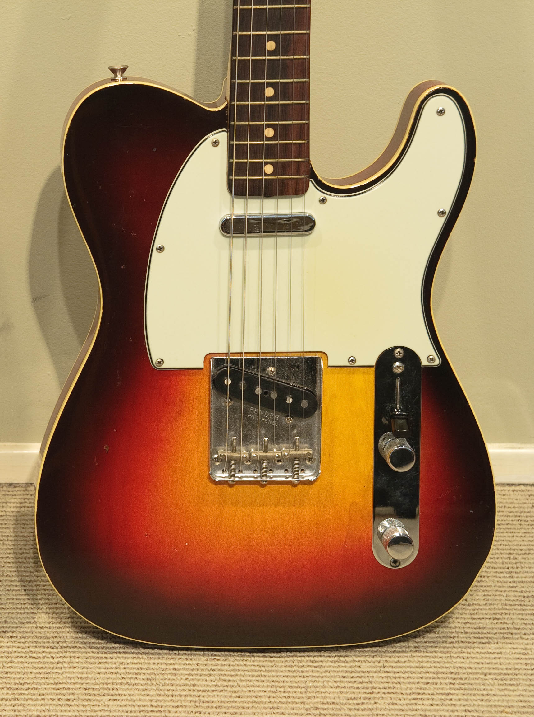 What makes a sunburst good?-61-telecaster-custom-jpg