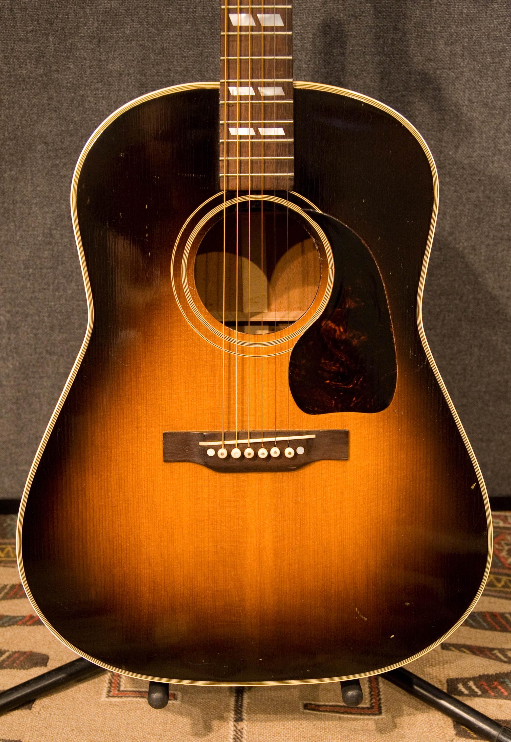 What makes a sunburst good?-46-gibson-sj-3875-jpg