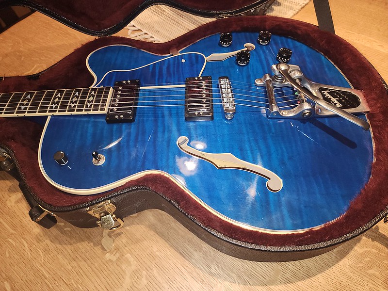 Gibson Chet Atkins Country Gentleman - good for jazz?-52550361977_1a4df9b206_c-jpg