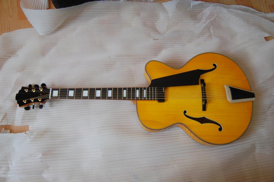Ordered a Yunzhi Guitar-dsc_0009-jpg