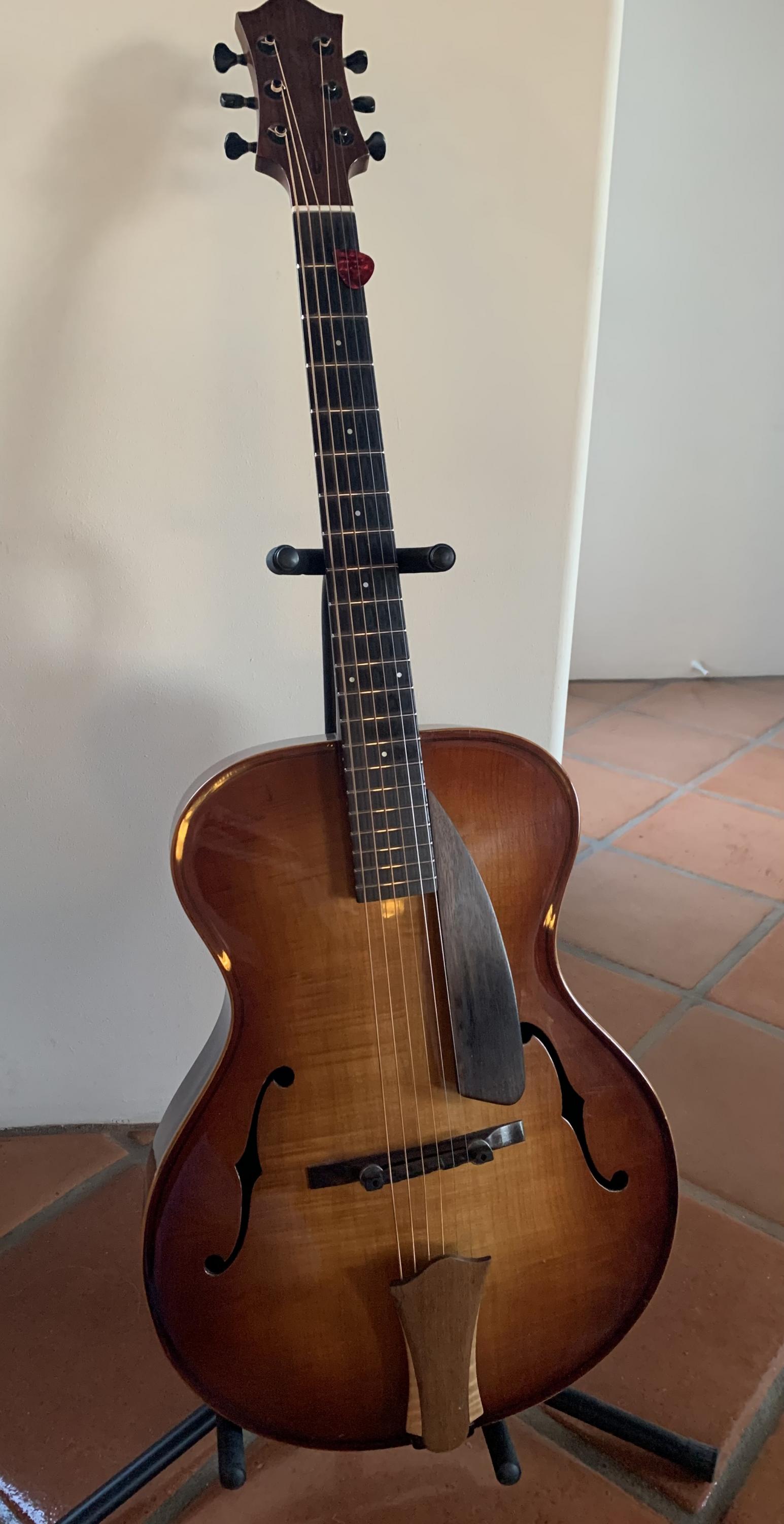 What Archtop Guitars have no binding?-img_5164-jpg