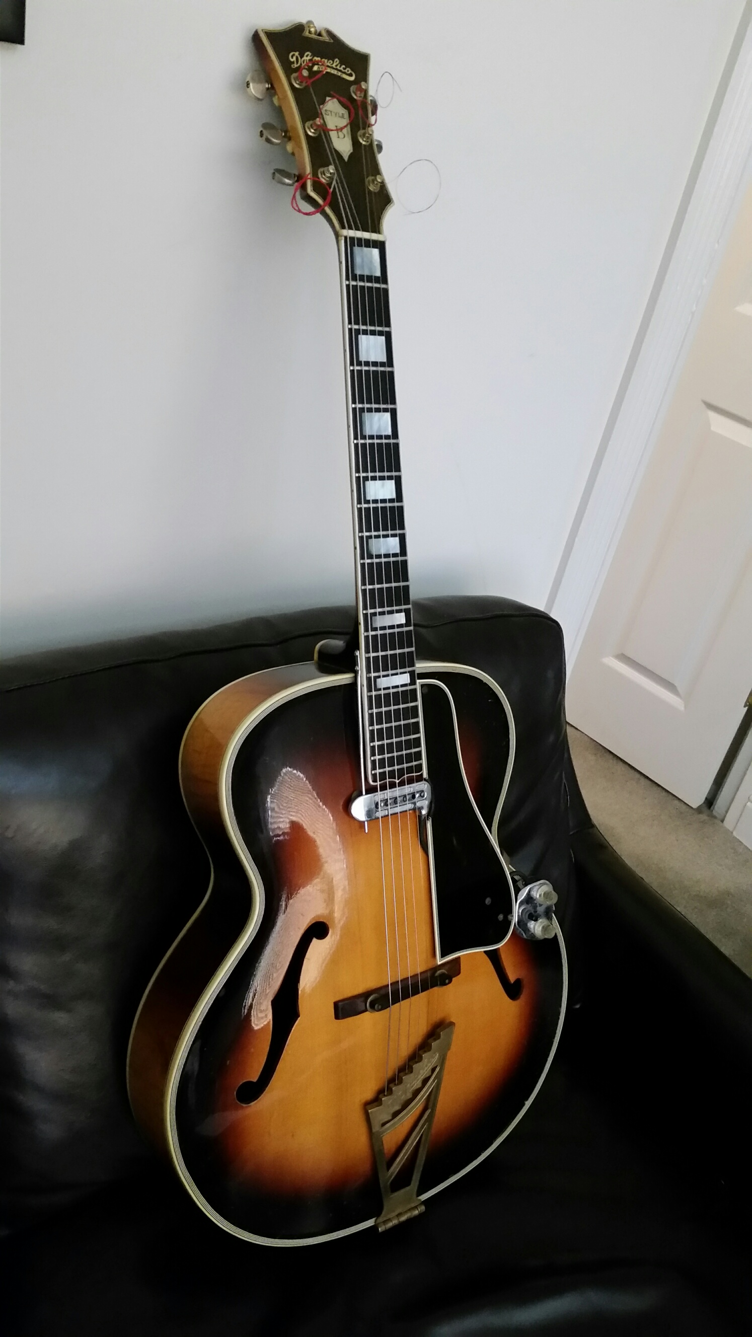 The best LOOKING guitar you own......-dangelico-style-b-jpg