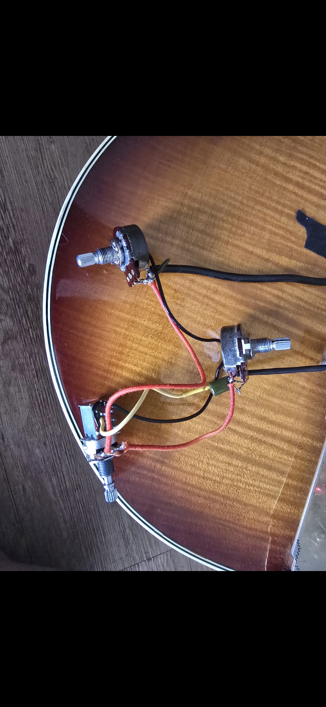 Ibanez Howard Roberts 70s HELP!-screenshot_20241210_152718_gallery-jpg