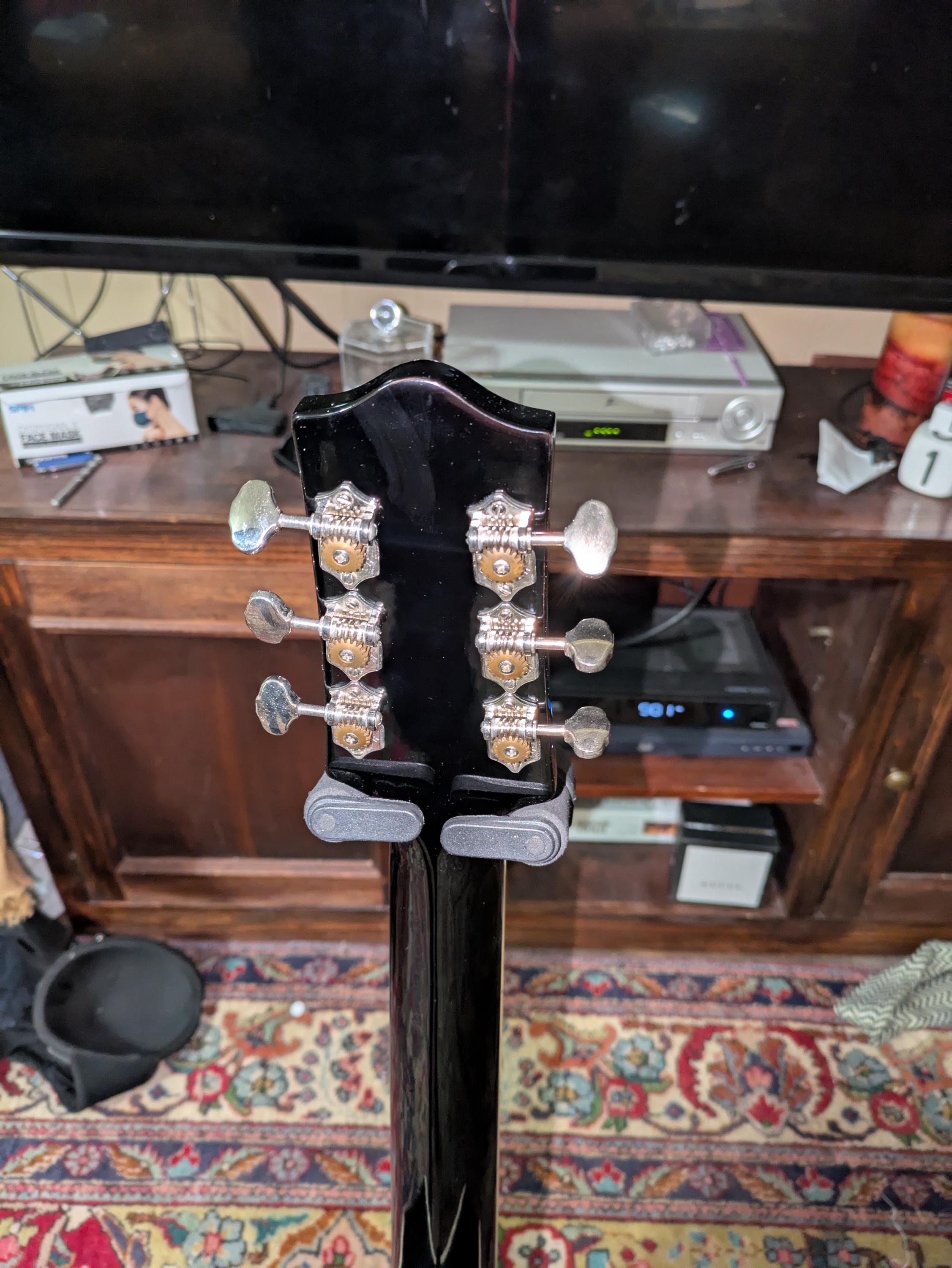 My Loar LH-300 temporary detour-pxl_20241216_020139955-jpg